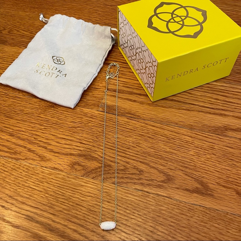 NWOT Kendra Scott Ever Pendant Necklace